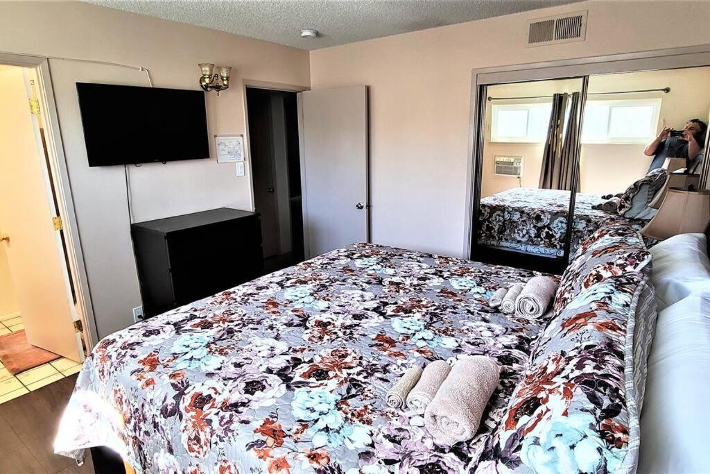 Vacation Home 3.5 Mi To Strip/Dt/Outlt Up To 8 Gst Лас-Вегас Экстерьер фото