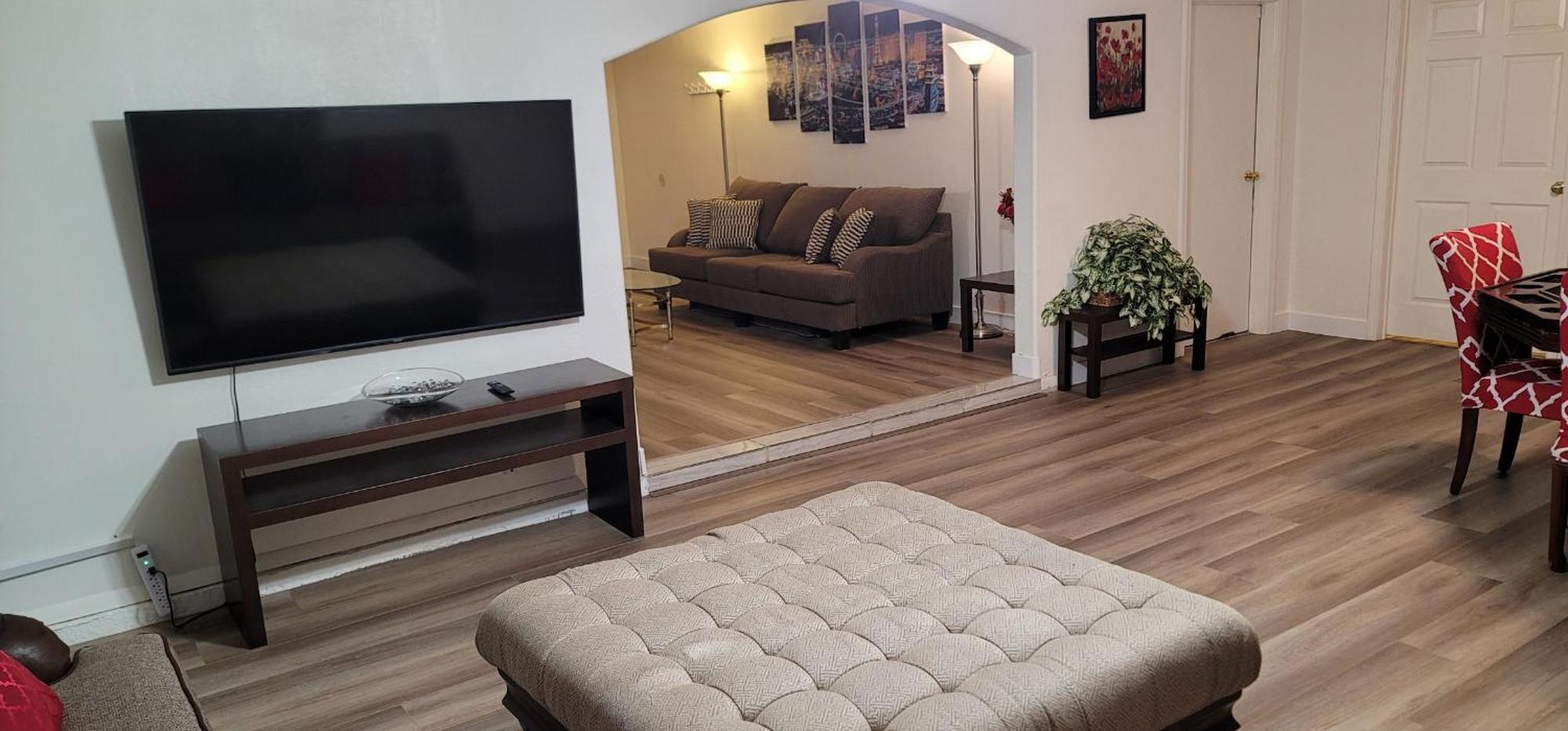 Vacation Home 3.5 Mi To Strip/Dt/Outlt Up To 8 Gst Лас-Вегас Экстерьер фото